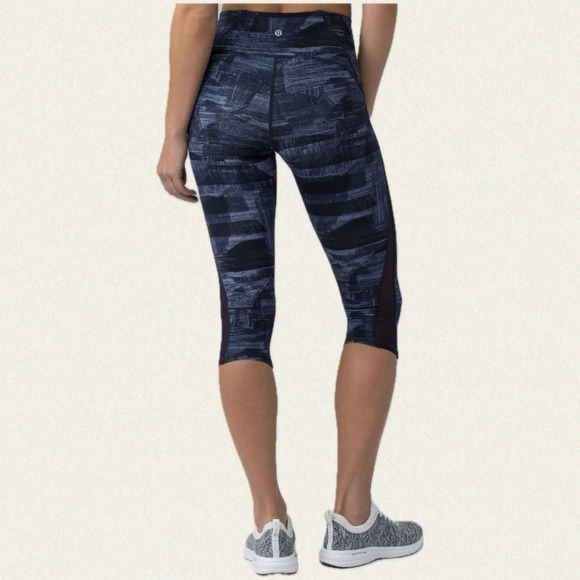 Lululemon  Train Times Crop (17") - Women’s 4 - Picture 4 of 9